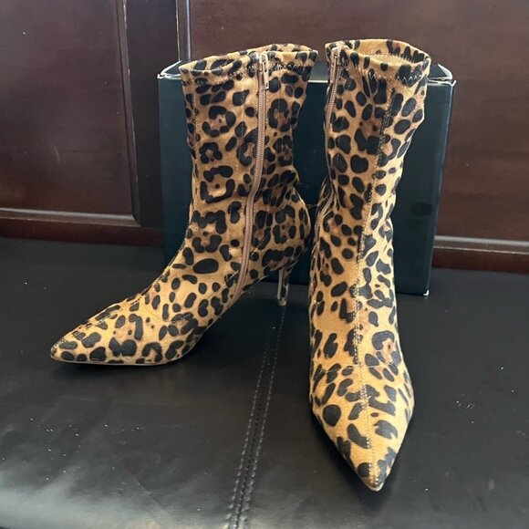 Leopard Boot - Picture 3 of 4